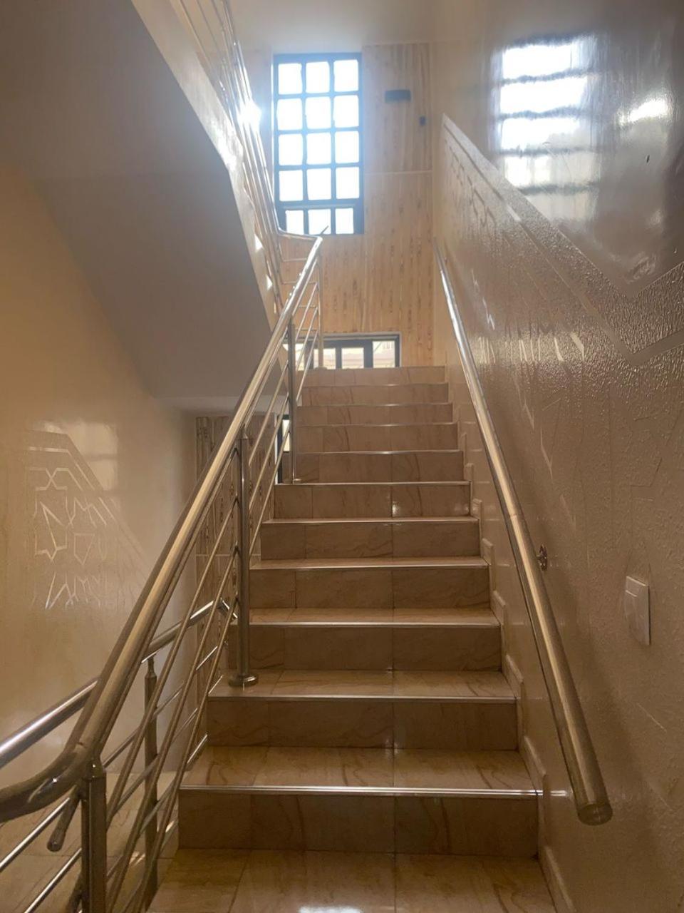 Residence Adja Binta Kane Sour داكاغْ المظهر الخارجي الصورة